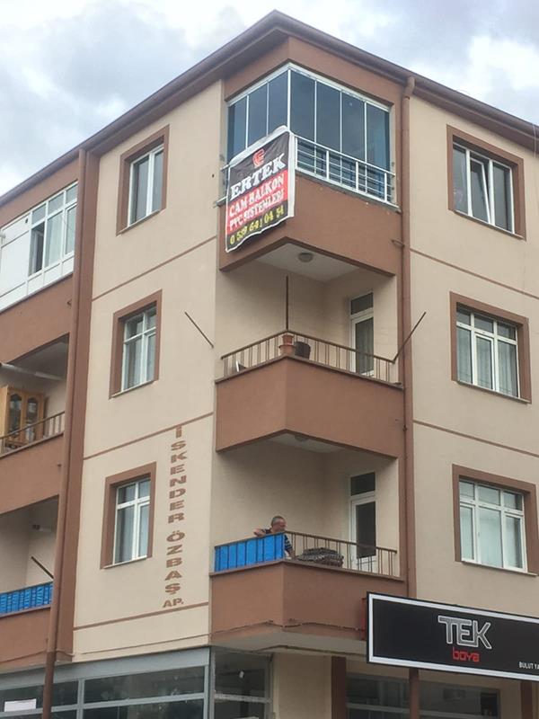Cam Balkon