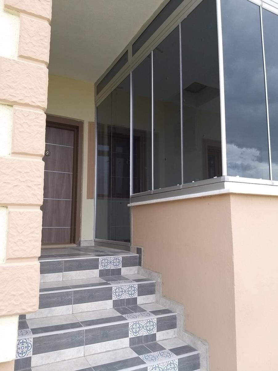 Cam Balkon