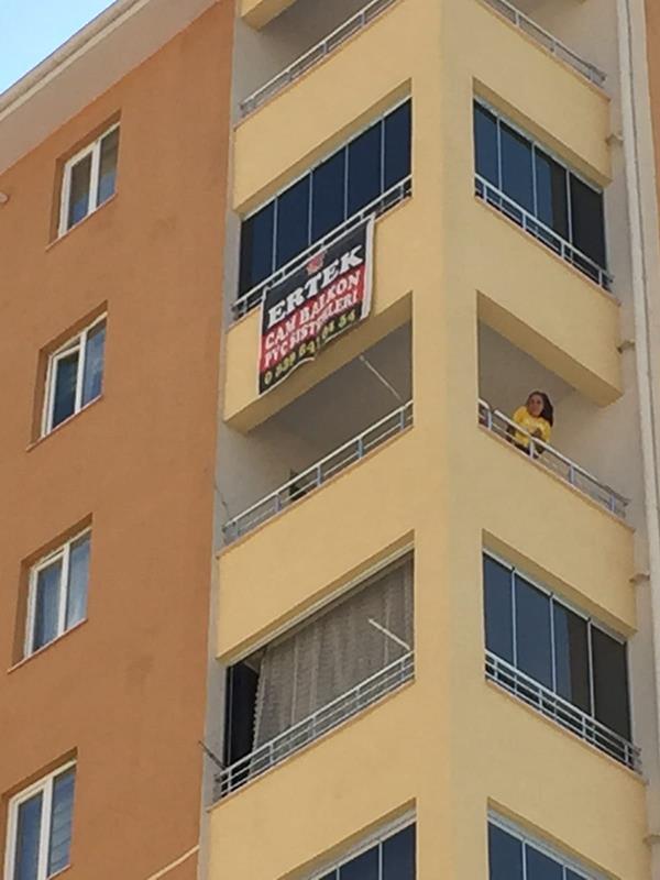 Cam Balkon