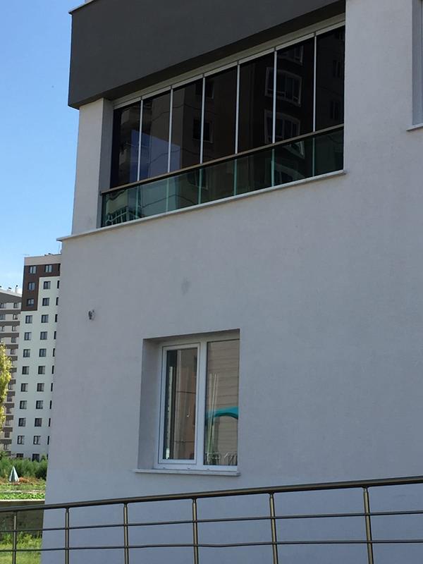 Cam Balkon