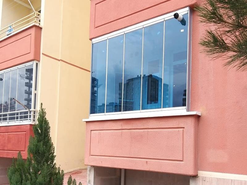Cam Balkon