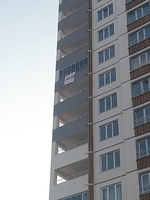 Cam Balkon