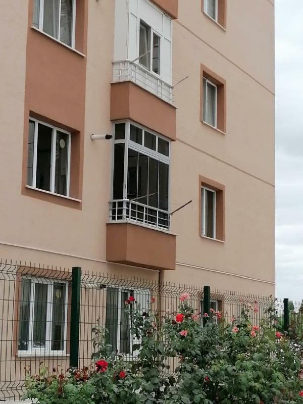 Cam Balkon
