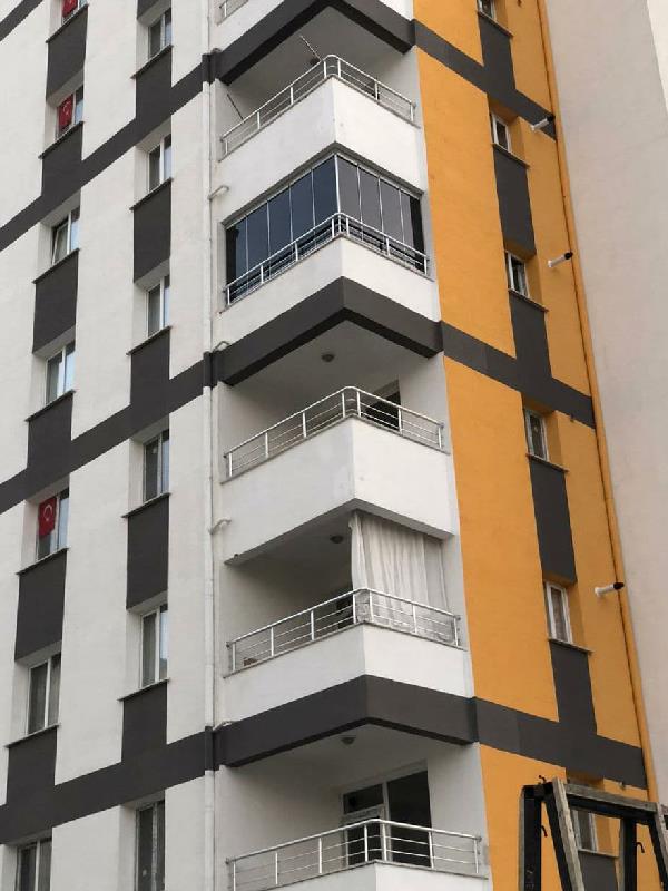 Cam Balkon