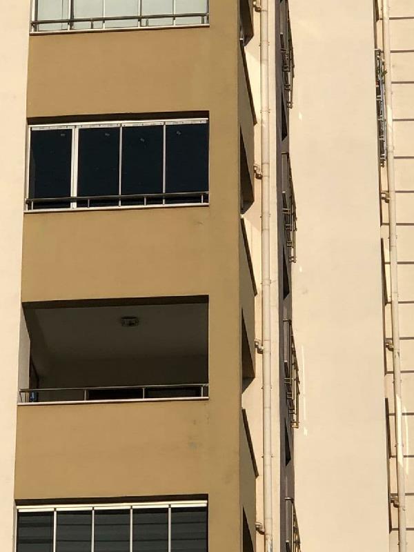 Cam Balkon