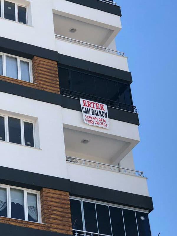 Cam Balkon