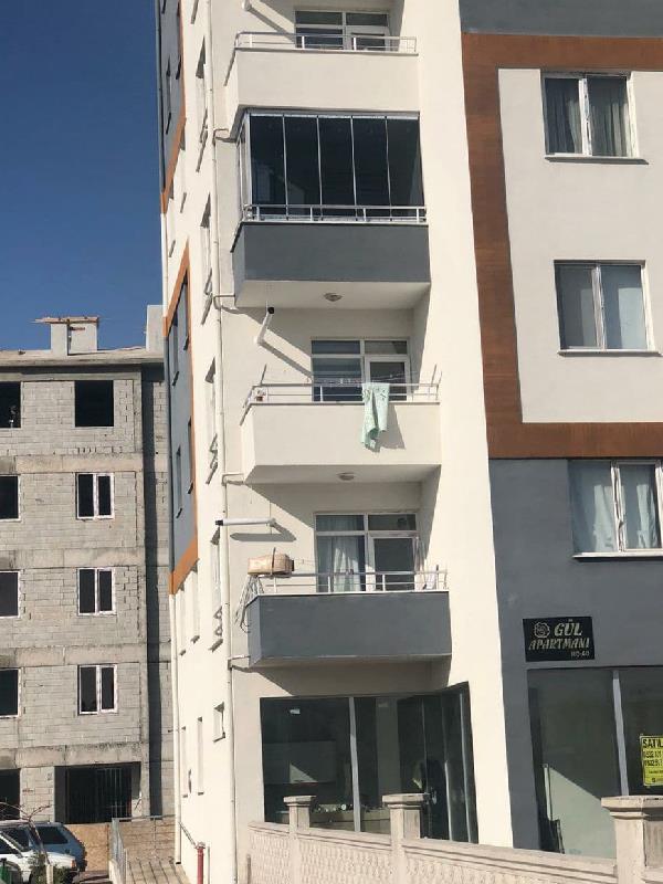 Cam Balkon
