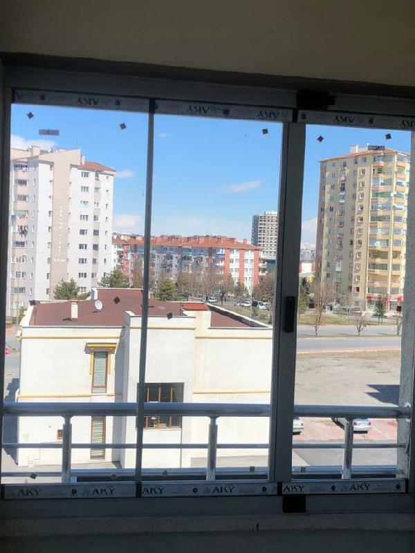 Cam Balkon