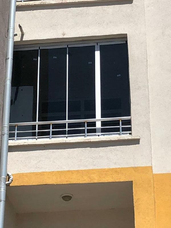 Cam Balkon