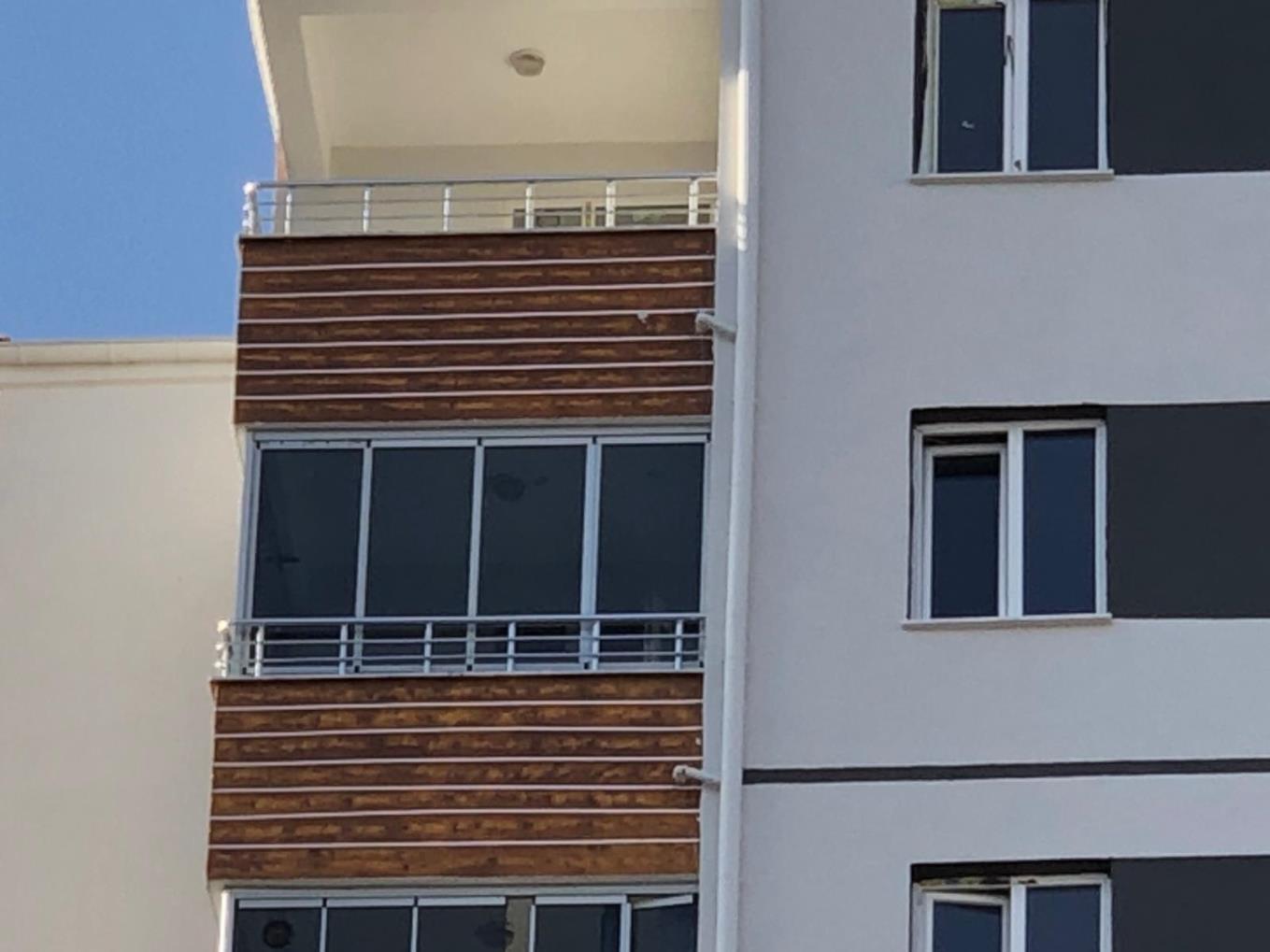 Cam Balkon
