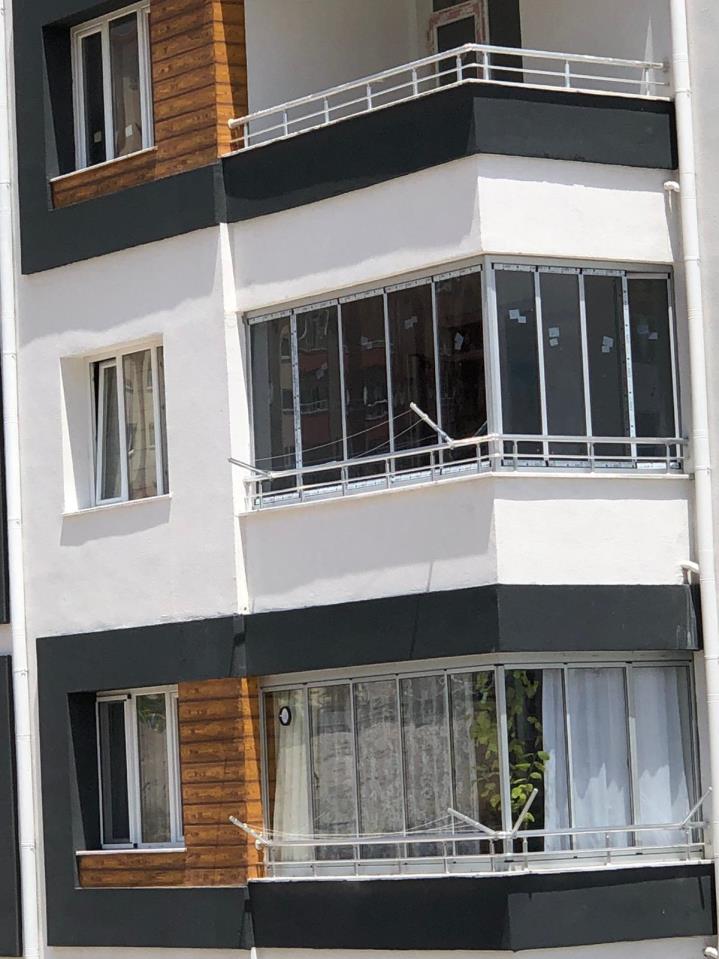 Cam Balkon
